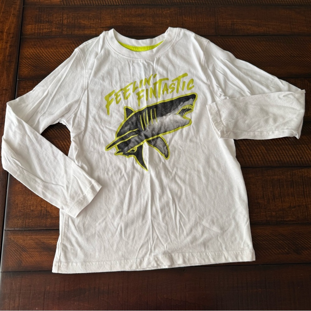 There Abouts Feeling Fintastic Shark Long Sleeve T-Shirt Size S 8